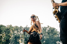 Sarah Connor begeistert Tausende bei Sommerhitze auf der Loreley