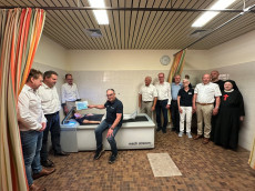 Innovative Zusammenarbeit: Wassermassageliege f�r Kamillus-Klinik