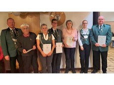 SV Leuzbach-Bergenhausen ehrt langj�hrige Mitglieder und engagierte Helfer