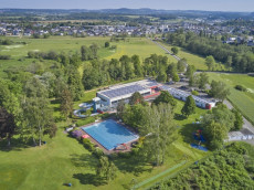 Wasserspa� und Partylaune: Sommer-Pool-Party im Mons-Tabor-Bad