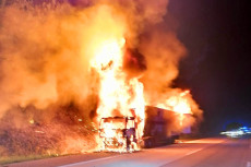 AKTUALISIERT: Lkw-Brand und schwerer Auffahrunfall auf der A3 sorgte fr Vollsperrung