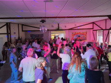 �60-Party im Neuwieder Bootshaus st��t auf gro�e Resonanz