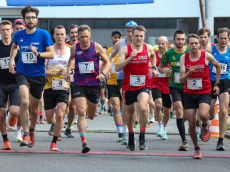 Spannung am Klosterberg: B�renkopplauf und B�rchenlauf locken zahlreiche Teilnehmer