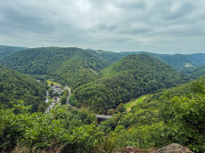 Geheimtipp Wei�enfelser Ley: Panoramablick �ber das verwunschene Wiedtal
