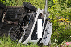 Verkehrsunfall auf der Bundesstra�e 256 in Au (Sieg): Eine Person wurde schwer verletzt 