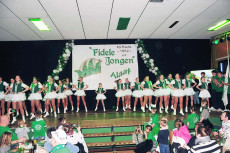 Zweites Alaaf-Schoppen erfolgreich: In Etzbach sorgten Karnevalisten f�r Stimmung