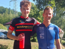 Bergzeitfahren im Imh�usertal: Elias Jacobs triumphiert