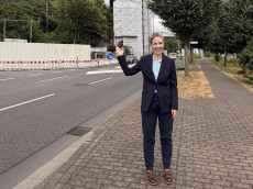 Ellen Demuth MdB begr��t Baubeginn bei Sanierung der Br�ckent�rme in Erpel: Deutsche Bahn informiert �ber Fortgang