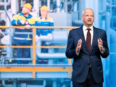BASF-Chef warnt vor �lpreisschock und kritisiert Energiepolitik