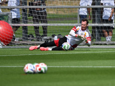 DFB-Team bereit f�r USA-Abflug: Neuer signalisiert Comeback