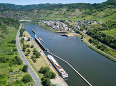 Diesel-Alarm auf der Mosel: Technischer Defekt sorgt f�r Umweltverschmutzung