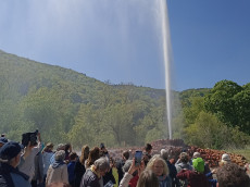 Westerw�lder erleben Drei-Quellen-Tour: Evangelische Kirchengemeinde besucht die Vulkaneifel