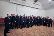 "Heute stehen Sie im Mittelpunkt": Landkreis ehrt Feuerwehrleute in Rosenheim