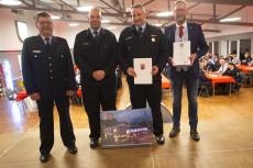Feuerwehr der VG Puderbach: Bef�rderungen, Ernennungen und Ehrungen