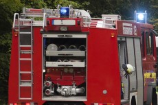 Grobrand in Hillscheid: Grillhtte in Flammen