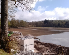 Sanierungsarbeiten am Dreifelder Weiher: Verz�gerungen und aktuelle Entwicklungen