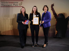 Annabelle Scherhag: Erfolgreiche Unternehmensnachfolge im Wassersportzentrum Koblenz