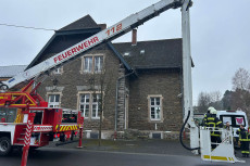Erfolgreiche Ausbildung an der Hubarbeitsb�hne der Feuerwehr in Puderbach abgeschlossen