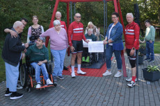Radsportverein Buchholz unterst�tzt Lebenshilfe Flammersfeld mit Spende