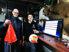 Astronomie trifft Advent: Projekt Ikarus lud zum Weihnachtsmarkt ein