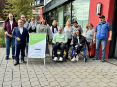 Unterstützung für Menschen mit Hirnschädigung: Besuch im "NeuroRaum" Koblenz