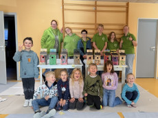 Kreativ, bunt und generationsbergreifend: Wie Nistksten in Rothenbach entstehen