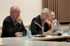 Neue Wege zum Frieden: Buchvorstellung von Josef Freise sorgt f�r Diskussion