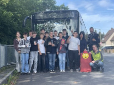 Sicher unterwegs: Zw�lf neue Schulbuslotsen an der IGS Hamm/Sieg