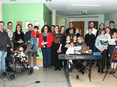 Jugendchor besuchte die Bewohner des Wissener Seniorenheims "St. Hildegard"