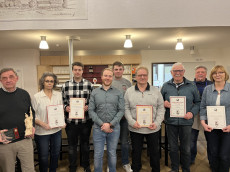 F�rderverein der Feuerwehr Steinefrenz: Ehrungen, Neuwahlen und eine Spende