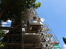 Sanierung der Liebenscheider Kirche: Historische Holzkonstruktion wird erneuert