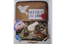 Ein Koffer voller Werte im Roentgen-Museum Neuwied