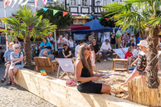 "Strnzer Strand 2025!": Sommervergngen in der Linzer Altstadt