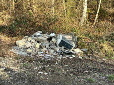 Illegale Bauschuttablagerung bei G�llesheim entdeckt
