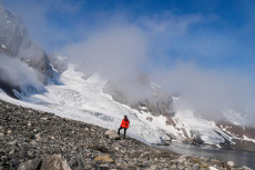 Arktische Abenteuer: Virtuell zu den wilden K�sten von Spitzbergen mit Anuschka Dinter-Mathei