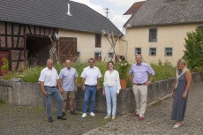 Galerie Walderdorff in Molsberg zeigt internationale Kunst im ehemaligen Gutshof