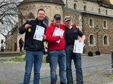 "Alle Neune" an Ostern: JGV Erpel lud zum traditionellen Ostereierkegeln mit Boule-Turnier
