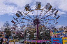 Kreativer Startschuss: Osterkirmes in Neuwied vereint Kunst, Karussells und kulinarische K�stlichkeiten
