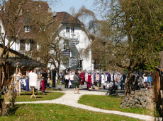 Doppeljubil�um in Altenkirchen: 40 Jahre Felsenkeller und zehnmal Kleidertausch