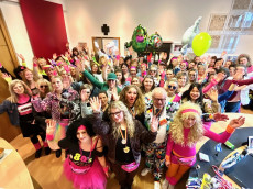 Karneval im Kreishaus: Landrat Enders �bergibt symbolisch die Amtsgesch�fte