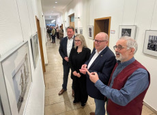 Der Mensch, das Wesentliche: Vernissage zur Ausstellung von Dr. Andreas Pfeifer im Kreishaus Altenkirchen
