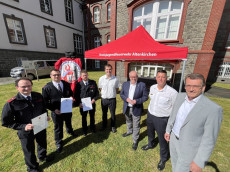 Frischer Wind bei der Kreisjugendfeuerwehr Altenkirchen: Neue Stellvertreter und Spende