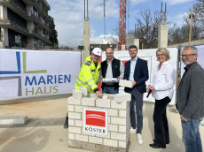 Symbolischer Meilenstein: Grundsteinlegung f�r Ersatzneubau in Betzdorf