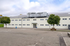 Verbandsgemeinde Wirges investiert in Photovoltaik: Neue Anlagen auf Feuerwehrgertehaus und Schule