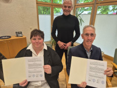 Fusionsvereinbarung unterzeichnet: �Ehe� von Peterslahr und Eulenberg r�ckt n�her
