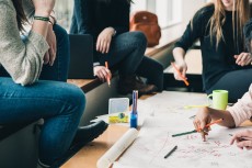 Arbeitsscheu und anspruchsvoll? Gen Z im Fokus beim Arbeitskreis "SCHULEWIRTSCHAFT" Altenkirchen