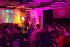 Wortakrobatik im Big House: Poetry Slam in Neuwied