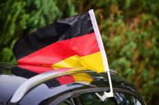 Irle Brauerei in Siegen: Entsetzen und Unverst�ndnis nach m�glichem Hitlergru� beim Public Viewing
