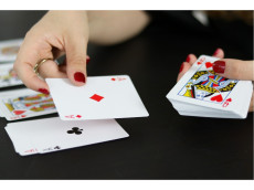 Kirchen ldt ein: Skatturnier und Tombola beim Klickerverein am 22. November 