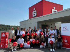 Sparkasse Westerwald-Sieg startet mit 19 neuen Auszubildenden ins Ausbildungsjahr